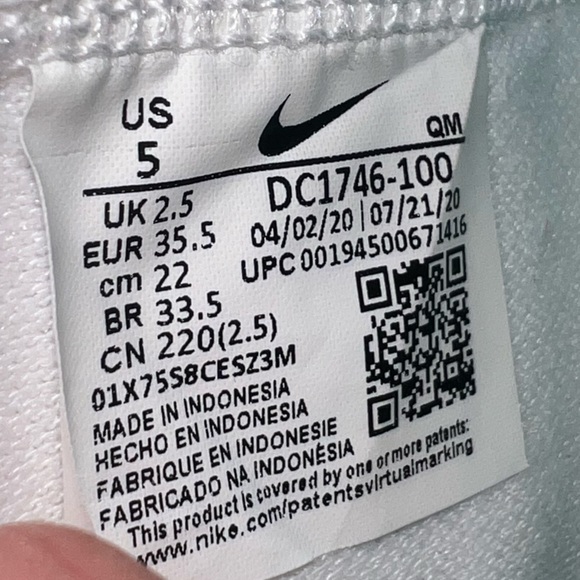 Colorful Nike high tops size 5 - Picture 5 of 5